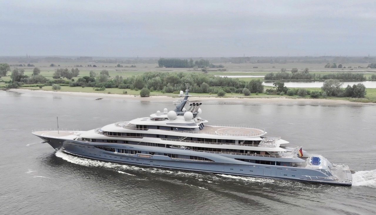 Yacht FLYING FOX, Lurssen CHARTERWORLD Luxury Superyacht Charters